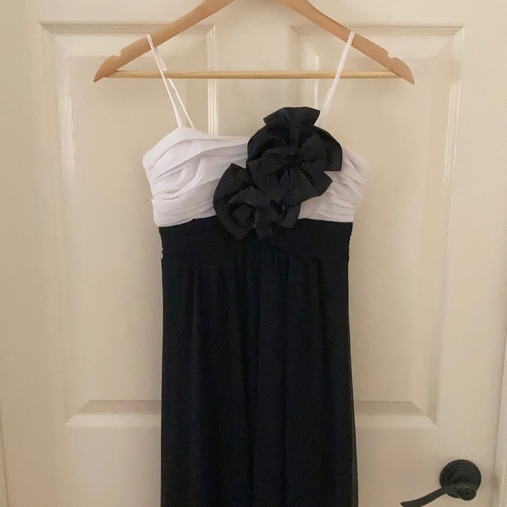 City Studio Full Length Strapless Formal Prom Dress Size 1 Gown White Black EUC